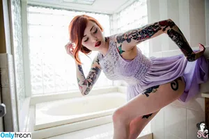 Maud Franklen / maudnoir / maudsuicide nude photo #0232