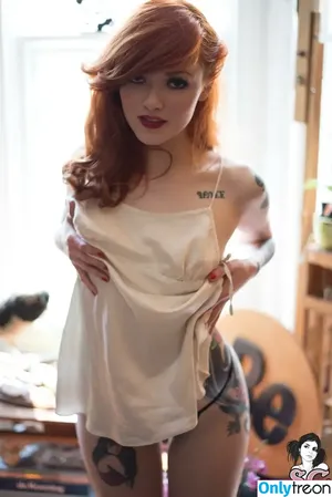 Maud Franklen / maudnoir / maudsuicide nude photo #0347