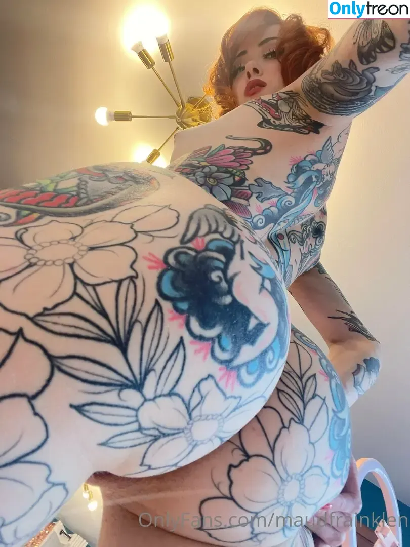 Maud Franklen nude photo #0441 (maudnoir / maudsuicide)