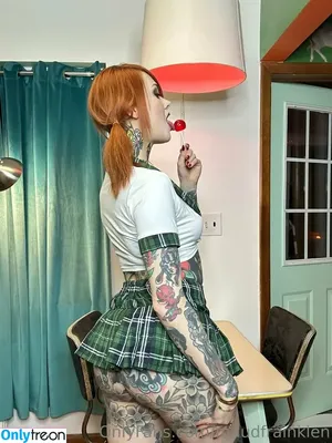 Maud Franklen / maudnoir / maudsuicide nude photo #1511