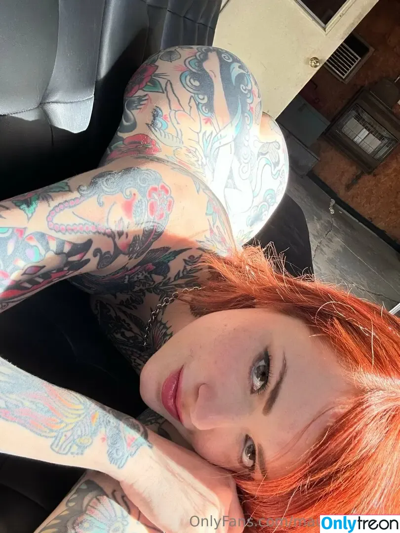 Maud Franklen nude photo #3060 (maudnoir / maudsuicide)