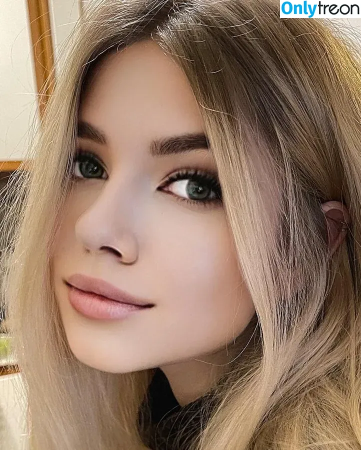 Mavpochka nude photo #0008 (mavpochka_)