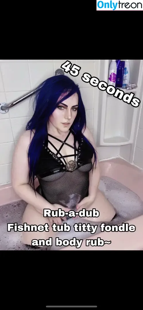 Maxalah nude photo #0285 (itz_maxalah)