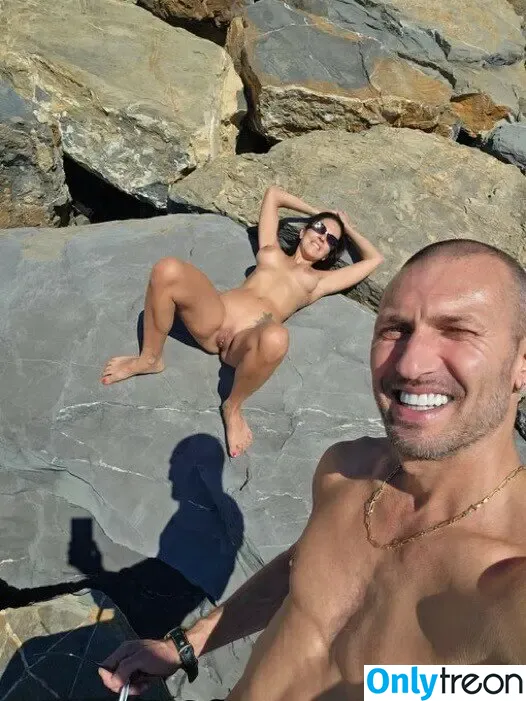 Maya And Luca nude photo #0021 (luca.ferrero / u133614228)