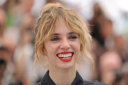 Maya Hawke / maya_hawke / neohawk2 nude photo #0200