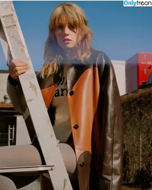 Maya Hawke / maya_hawke / neohawk2 nude photo #0294