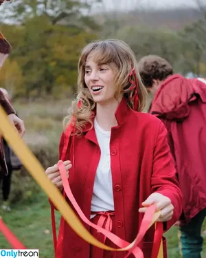 Maya Hawke / maya_hawke / neohawk2 nude photo #0299