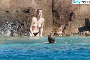 Maya Hawke / maya_hawke / neohawk2 nude photo #0366