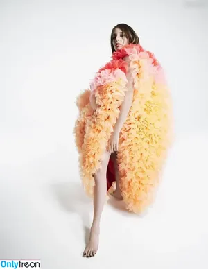 Maya Hawke / maya_hawke / neohawk2 nude photo #0376