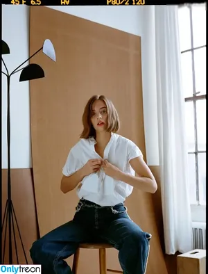 Maya Hawke / maya_hawke / neohawk2 nude photo #0393