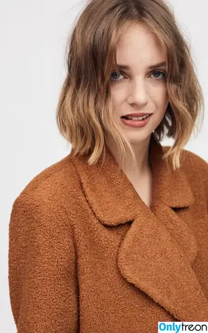 Maya Hawke / maya_hawke / neohawk2 nude photo #0479