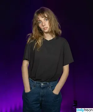 Maya Hawke / maya_hawke / neohawk2 nude photo #0570