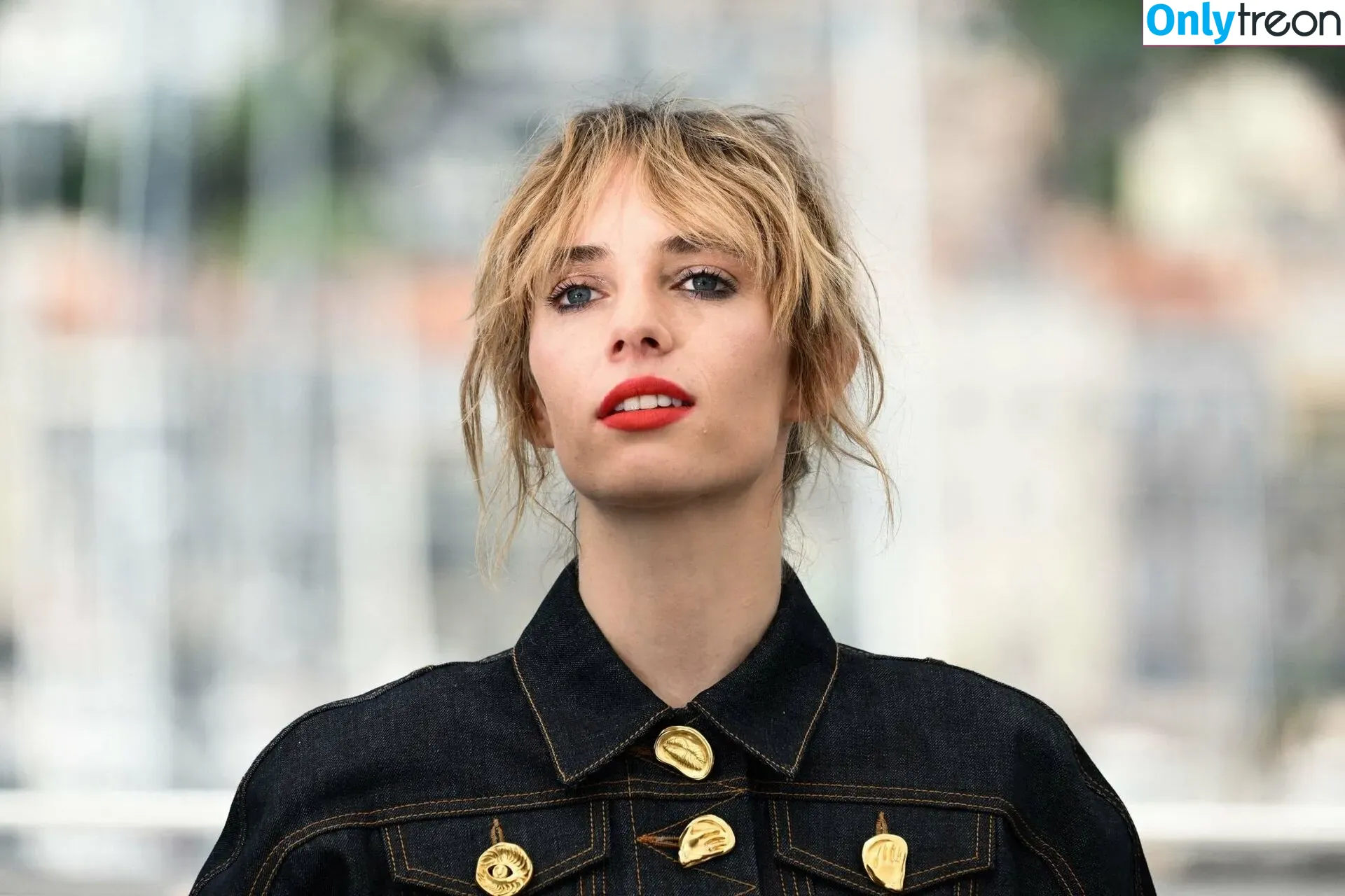 Maya Hawke nude photo #0199 (maya_hawke / neohawk2)