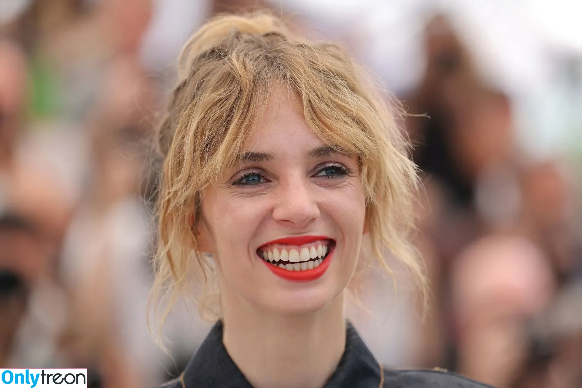 Maya Hawke nude photo #0200 (maya_hawke / neohawk2)