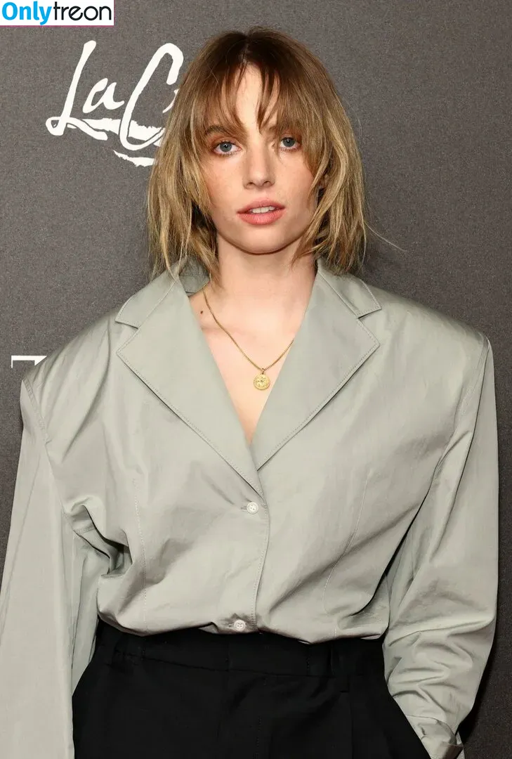 Maya Hawke nude photo #0238 (maya_hawke / neohawk2)