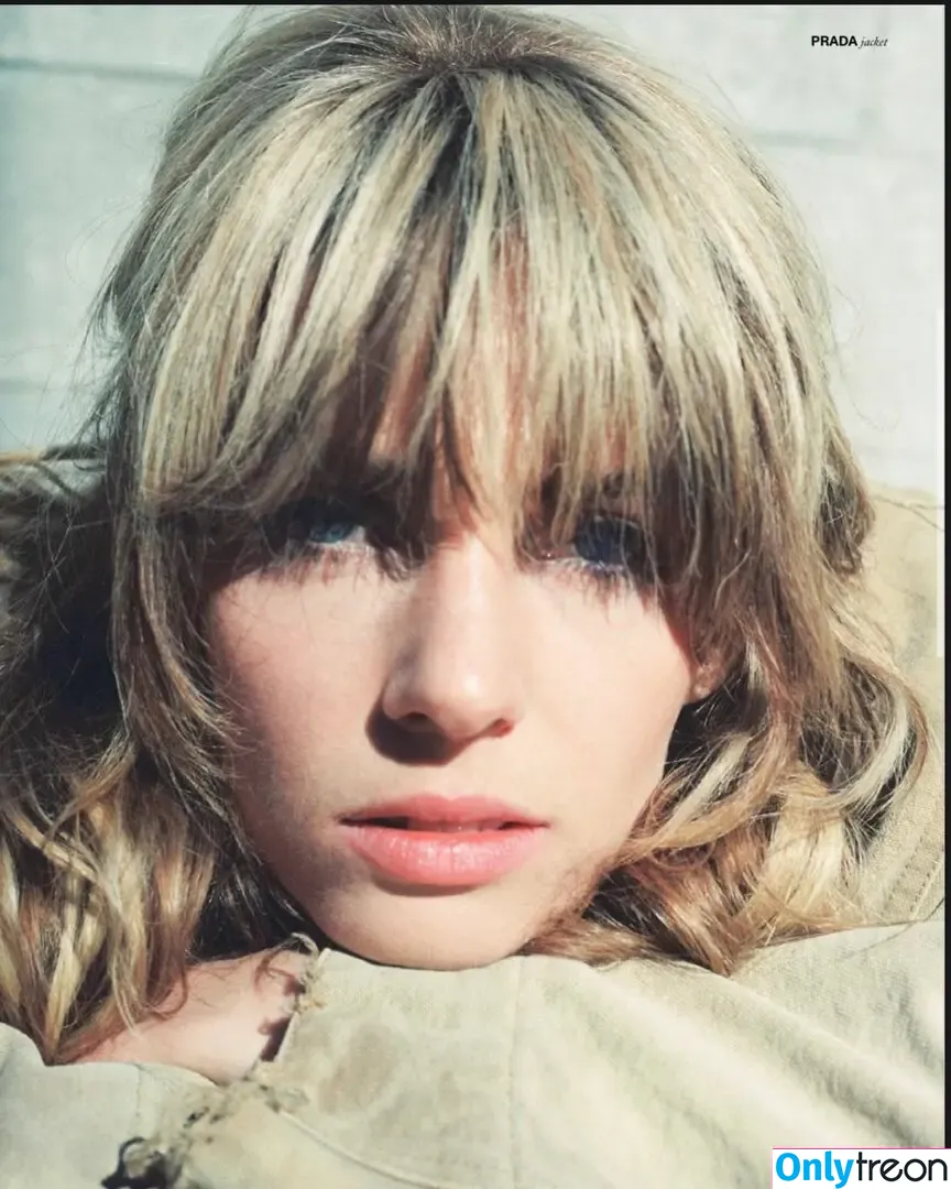 Maya Hawke nude photo #0292 (maya_hawke / neohawk2)