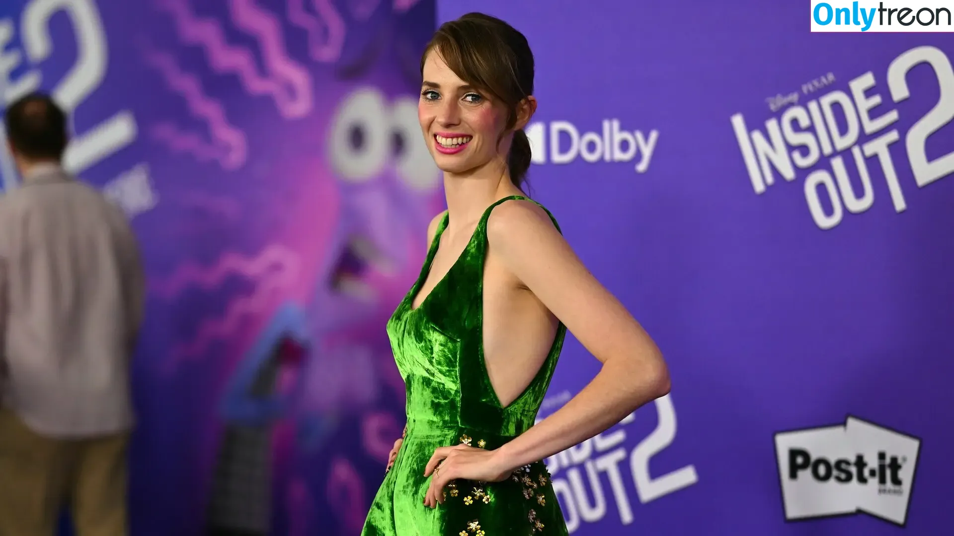 Maya Hawke nude photo #0491 (maya_hawke / neohawk2)
