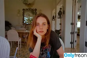 Maya Hawke / maya_hawke / neohawk2 nude photo #1020
