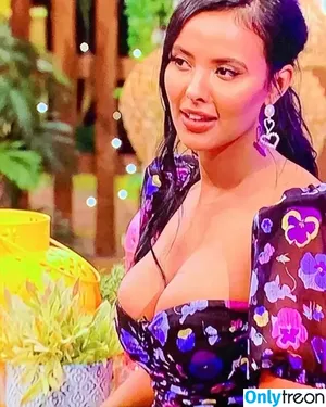 Maya Jama / mayajama nude photo #0126