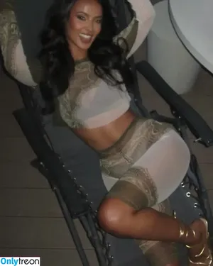 Maya Jama / mayajama nude photo #0228