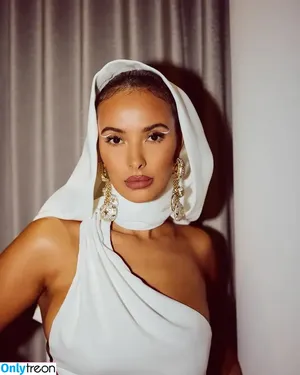 Maya Jama / mayajama nude photo #0257