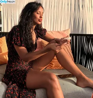 Maya Jama / mayajama nude photo #0333