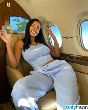 Maya Jama / mayajama nude photo #0443