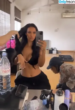 Maya Jama / mayajama nude photo #0493