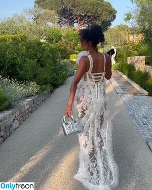 Maya Jama / mayajama nude photo #0527