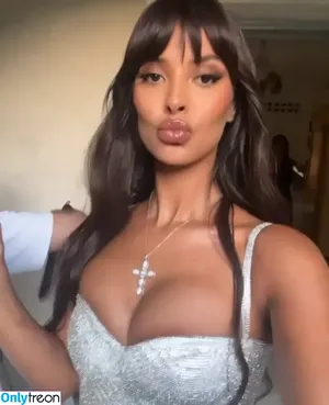 Maya Jama / mayajama nude photo #0578
