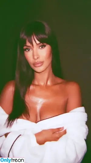 Maya Jama / mayajama nude photo #0743
