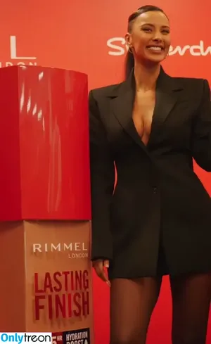Maya Jama / mayajama nude photo #0782