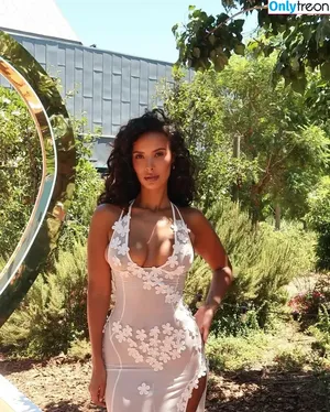 Maya Jama / mayajama nude photo #0845