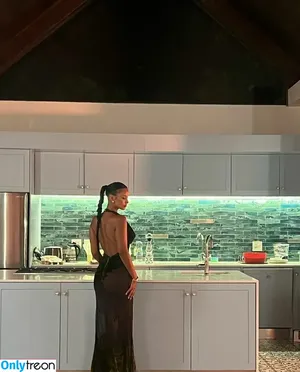 Maya Jama / mayajama nude photo #0868