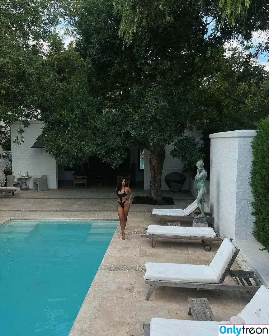 Maya Jama nude photo #0833 (mayajama)