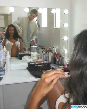Maya Jama / mayajama nude photo #1588