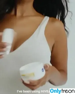 Maya Jama / mayajama nude photo #1589