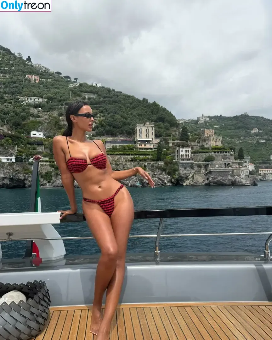 Maya Jama nude photo #1549 (mayajama)