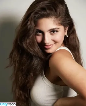 Mayan El Sayed / mayanelsayed nude photo #0173