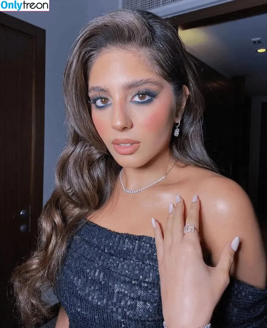 Mayan El Sayed nude photo #0067 (mayanelsayed)