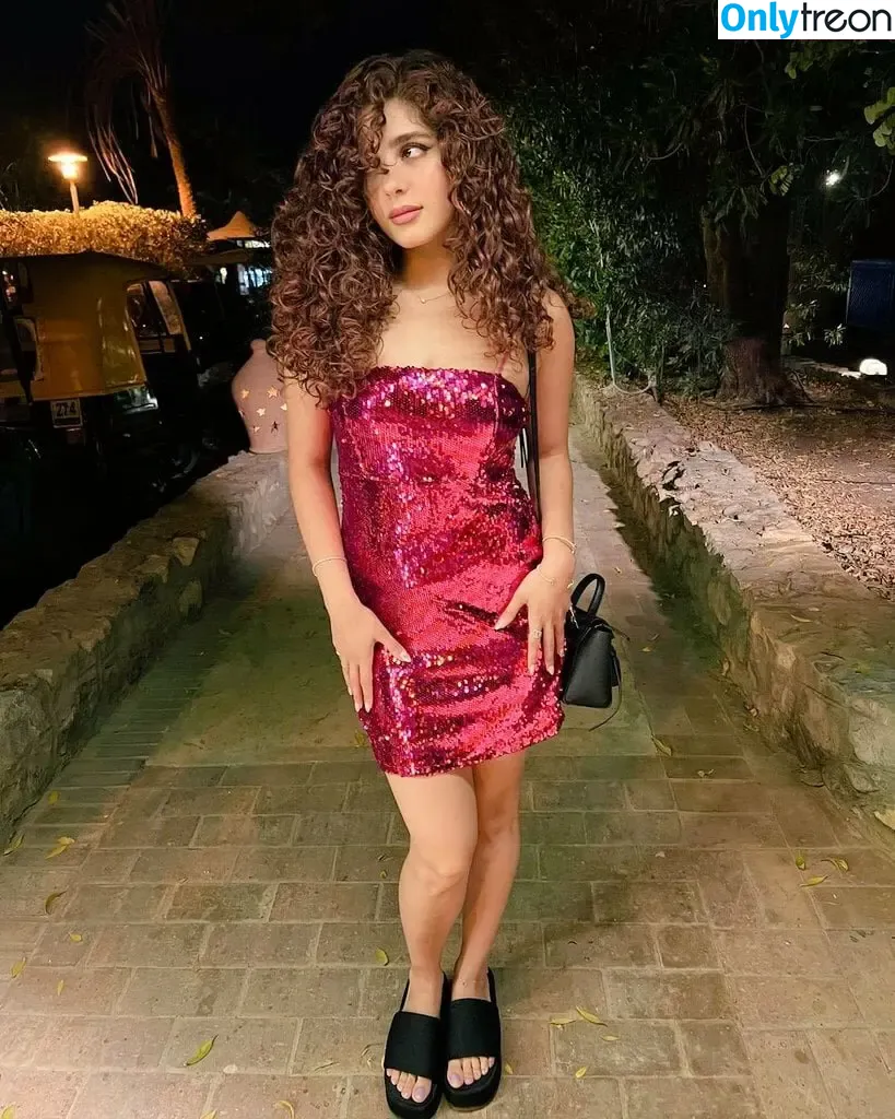 Mayan El Sayed nude photo #0152 (mayanelsayed)