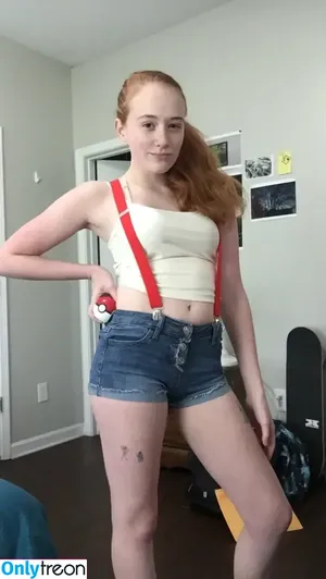 maybexxxhailey / heillyraices nude photo #0002