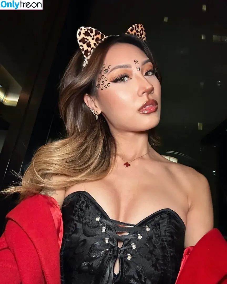 Maysnow Liu nude photo #0002 (maysnowliu)