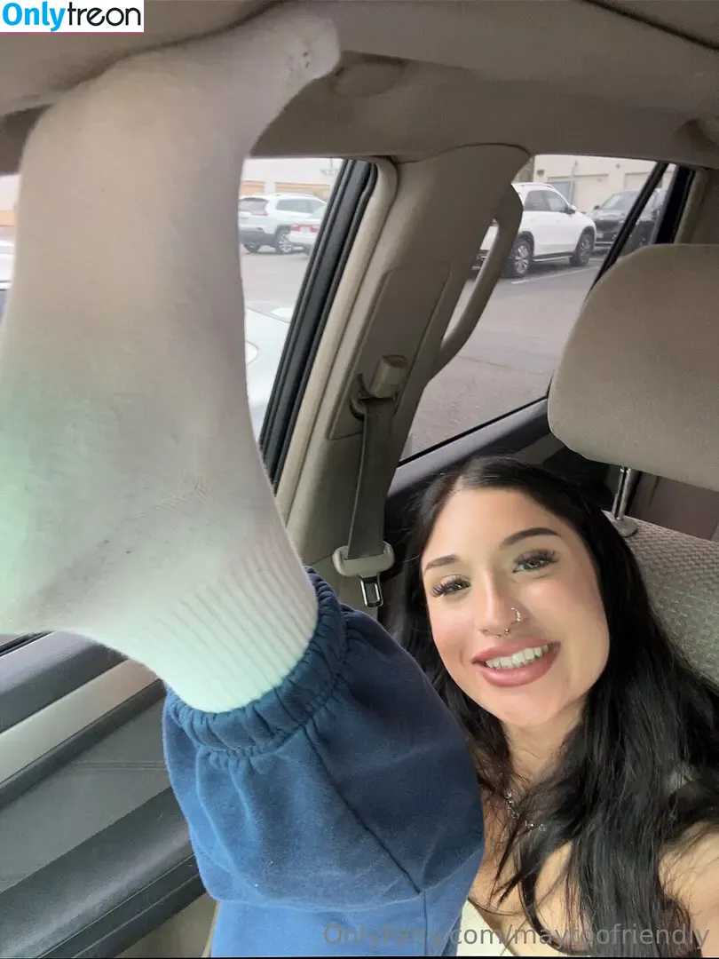 Maytoofriendly nude photo #0025 (Maytoofriendly)