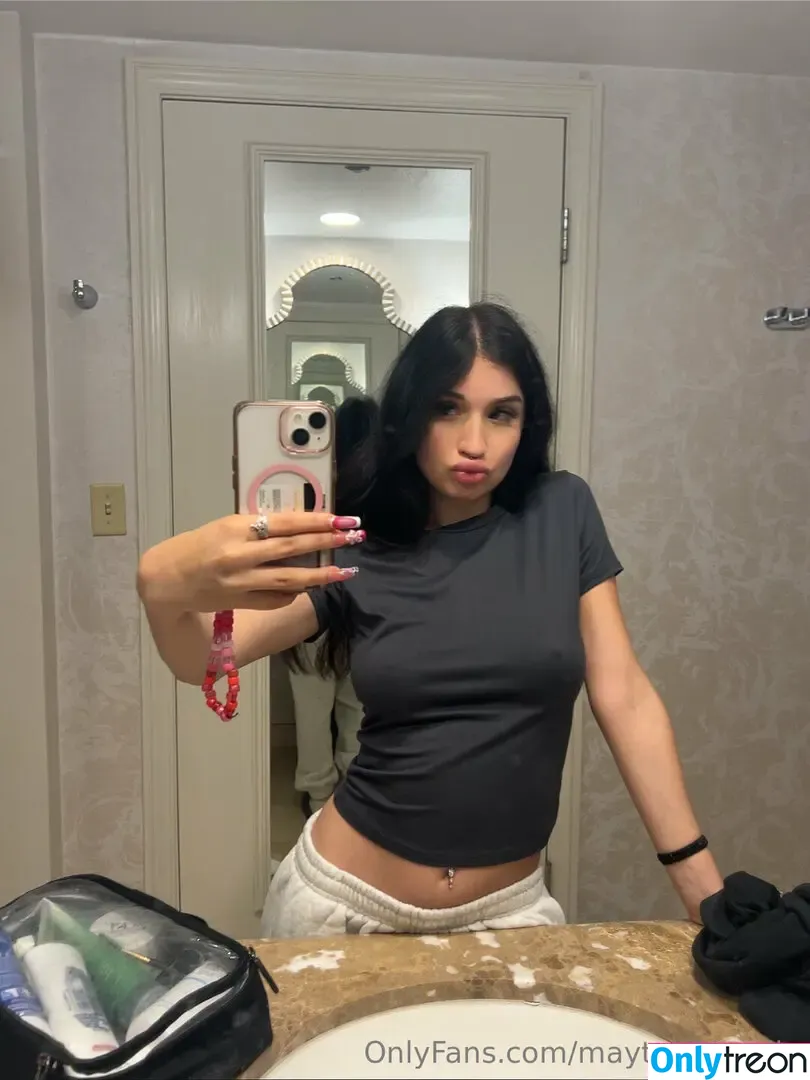 Maytoofriendly nude photo #0027 (Maytoofriendly)