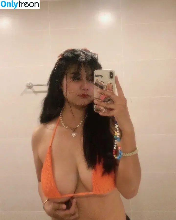 mayy_aris nude photo #0029 (mayarisss / themayaridiyosa)