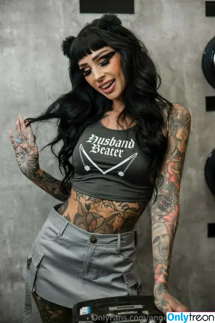 mazzanti_ nude photo #0025 (Mazzanti / angela_mazzanti)