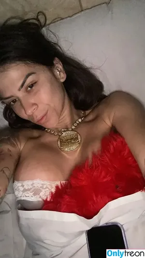 MC Pipokinha / babadofamososrj / pihrainha nude photo #0022