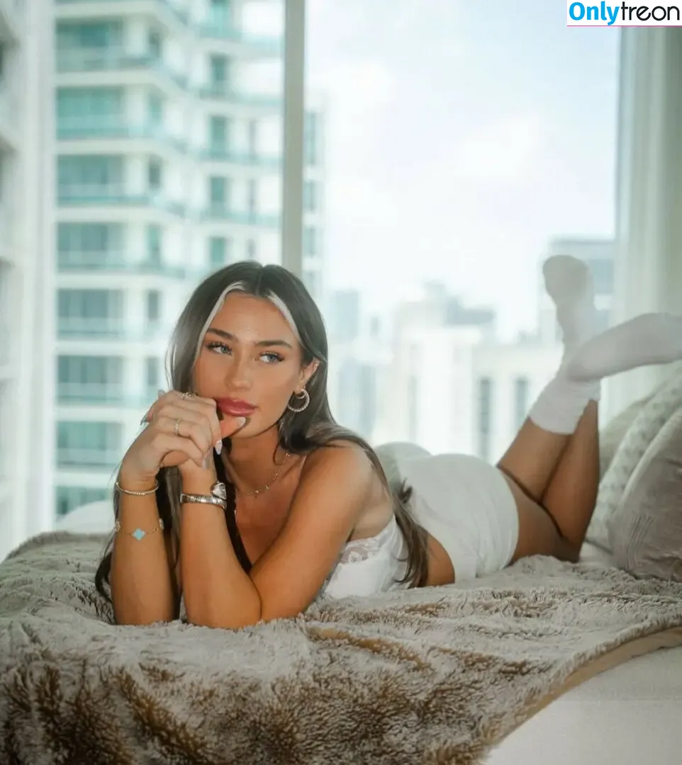 McKinley Richardson nude photo #0029 (mckinleyrichardson)