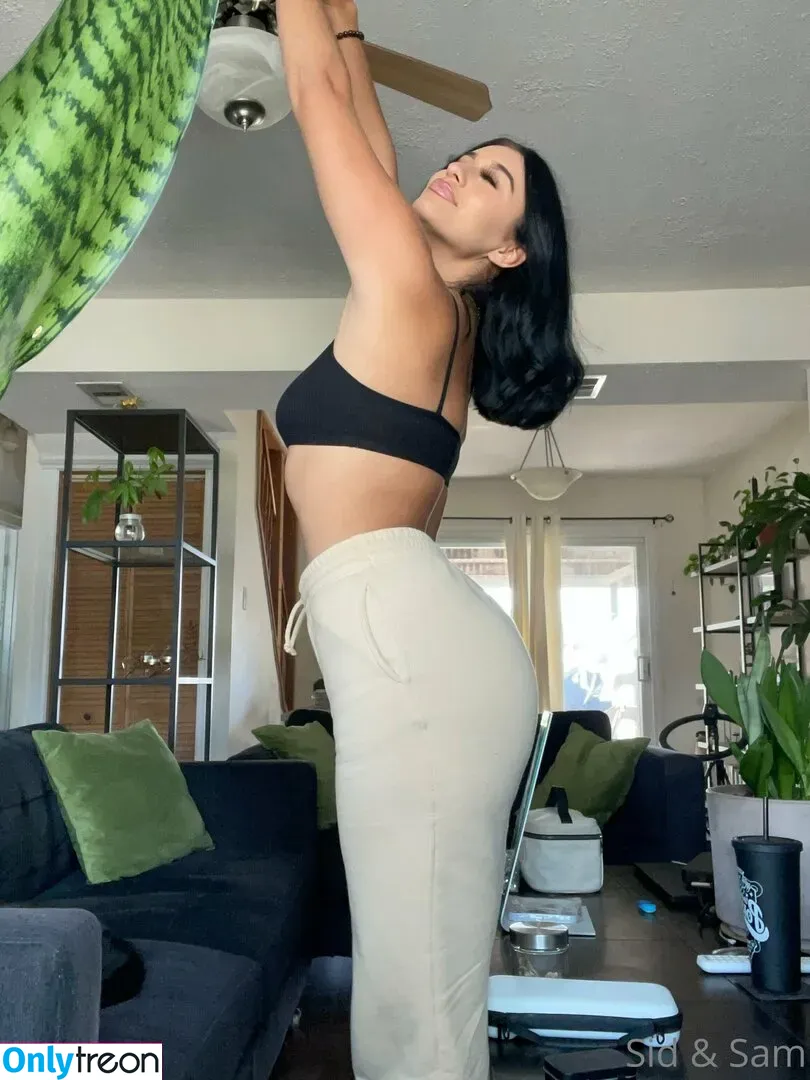 meandmommy nude photo #0031 (me_mommy_parenting)